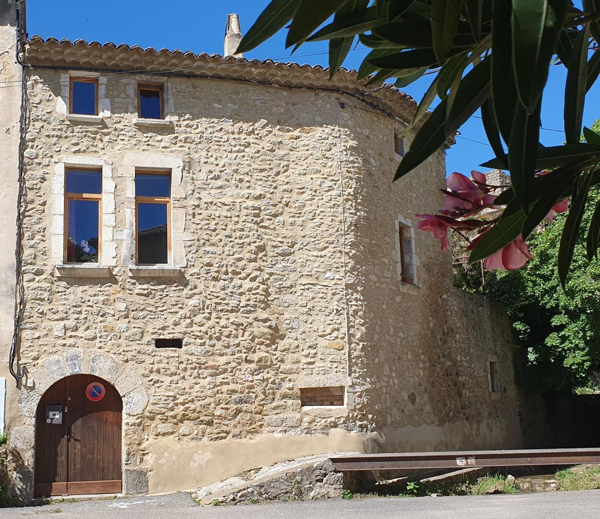 Vila Gite Les Tilleuls Saint-Montan Exteriér fotografie
